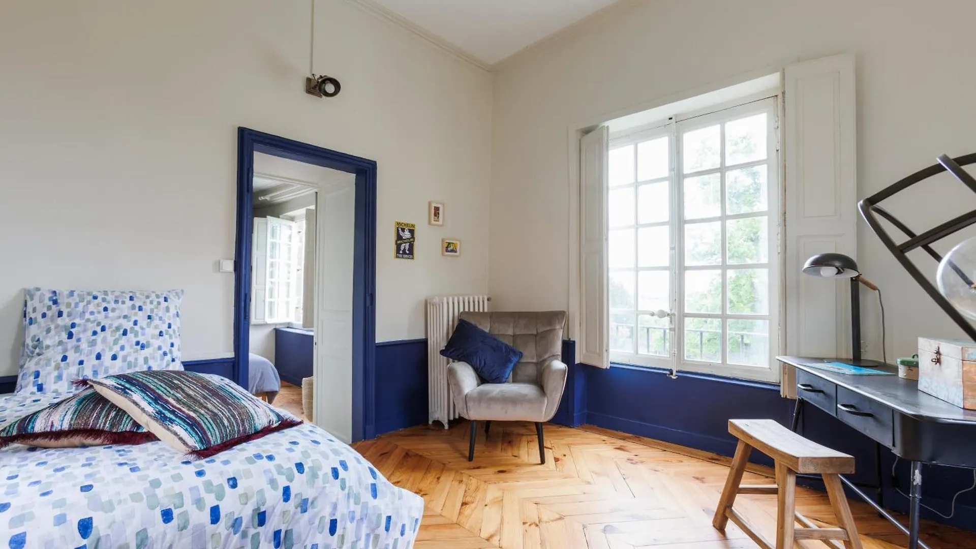 Chambres D'Hotes Chateau De Bourrassol Menetrol 0*,  France